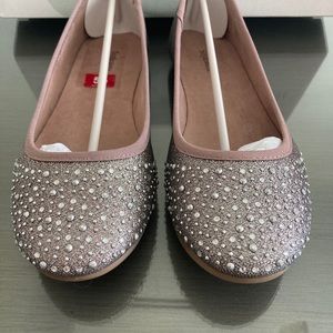 Women’s Gray Silver Size 5.5 Shoes Flats